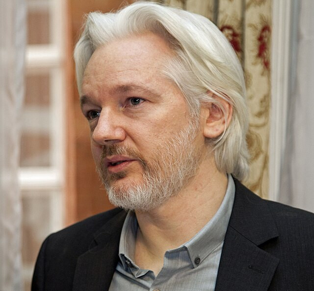 WikiLeaks Founder Julian Assange Faces Crucial Extradition Ruling