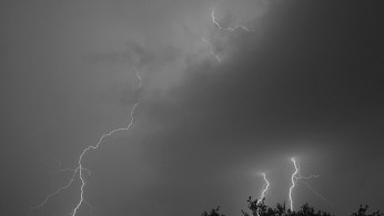 Devastating Storms Leave 20 Dead Across Central US, Move Eastward
