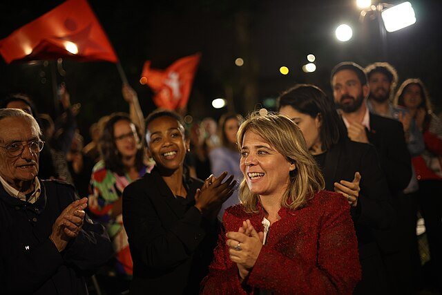 Far-Right Gains Shake European Parliament, Challenge Macron and Scholz - Ana Mendes
