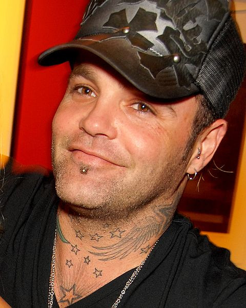 Shifty Shellshock, Crazy Town Frontman, Dies at 49