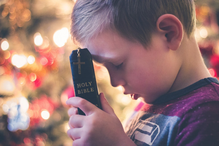 Oklahoma Superintendent Mandates Bible Instruction in Schools Amid Legal and Public Backlash