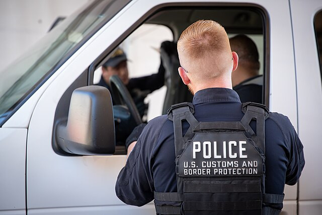 Record Number of Chinese Migrants Cross U.S.-Mexico Border Amid Rising Concerns