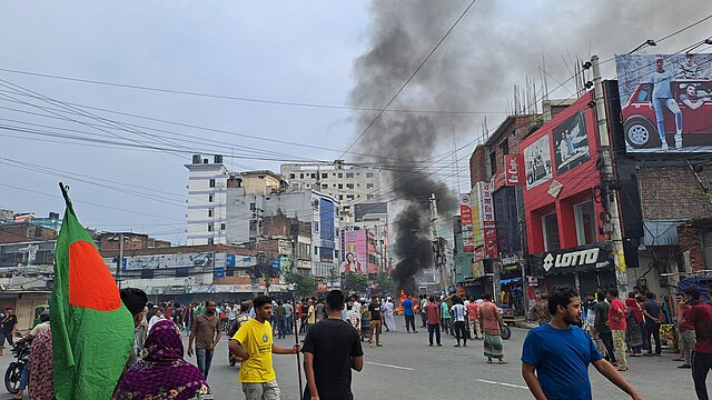 Muhammad Yunus Tapped to Lead Bangladesh as Hasina Resigns Amid Protests