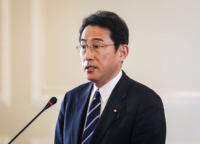 Japanese Prime Minister Fumio Kishida to Resign Amid Political Turmoil and Economic Challenges