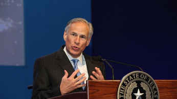 Greg Abbott Expands Razor Wire Installation on U.S.-Mexico Border Amid Criticism Over Human Rights Concerns