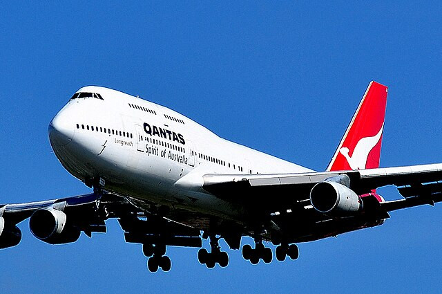 Qantas Under Fire for In-Flight Error: Explicit Film Shocks Passengers on Tokyo Route