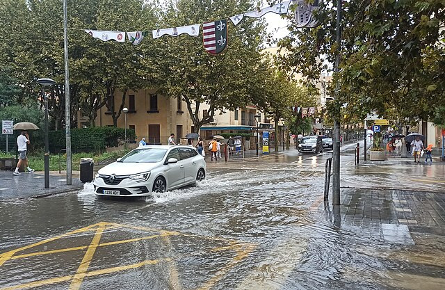 Spain’s Deadliest Flood in Decades: Death Toll Reaches 205 as Valencia Calls for Emergency Aid