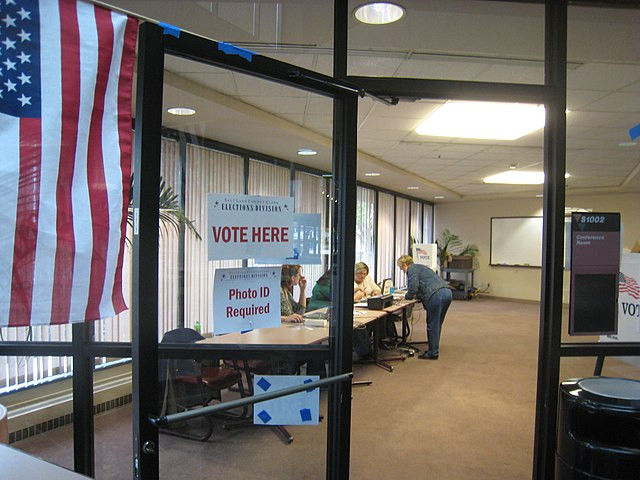 U.S. Polling Sites Targeted by Bomb Hoaxes as FBI Links Threats to Russian Domains