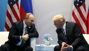 Trump Warns Putin Against Escalating Ukraine War in Post-Election Call; President-Elect’s Transition Team Issues Response