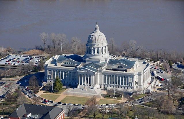 Missouri Lawmaker’s $1,000 Bounty Proposal on Undocumented Immigrants Triggers Swift Backlash