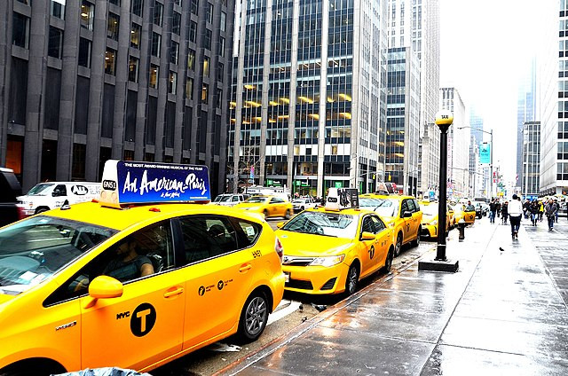 Taxi Jumps Curb in Manhattan on Christmas, Striking Six, Including Boy and Mother from Australia