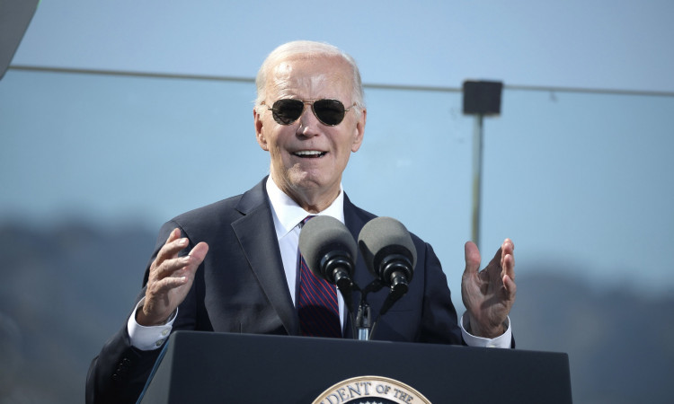 Biden’s tribute to Carter includes a quiet but pointed critique of Trump’s leadership