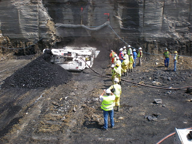At Least 100 Dead in South African Illegal Mine, Rescue Efforts Underway