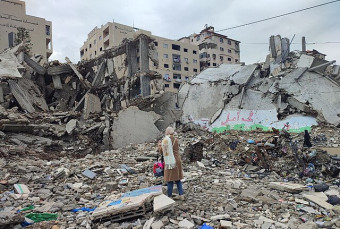 Israeli Airstrikes Kill Over 400 in Gaza as Netanyahu Breaks Ceasefire, Drawing U.S. Support