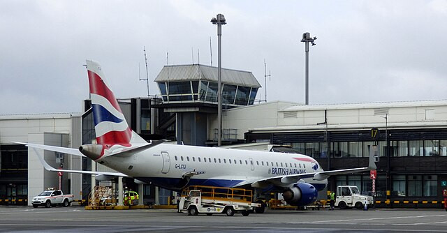 UK Issues Travel Warning for US as Brits Face Risk of Arrest at Border