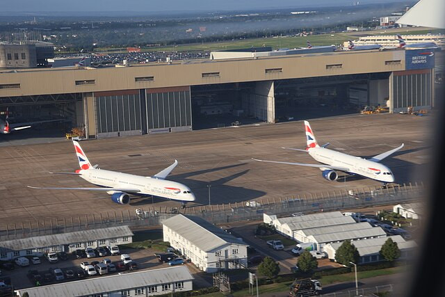 Fire at Heathrow Substation Cancels 1,300+ Flights, Sparks Global Airline Meltdown
