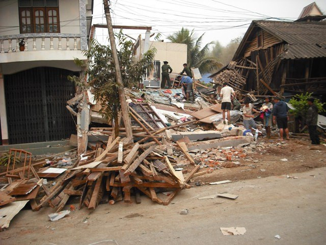 Myanmar Earthquake Death Toll Tops 2,000 as China, Russia Lead Relief; U.S. Response Hindered by Aid Cuts