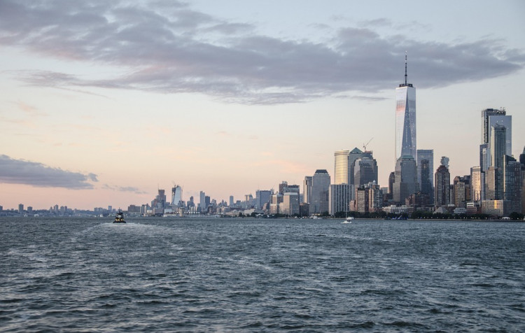 Siemens Executive, Family, and Pilot Killed in NYC Helicopter Crash; FAA and NTSB Launch Investigation
