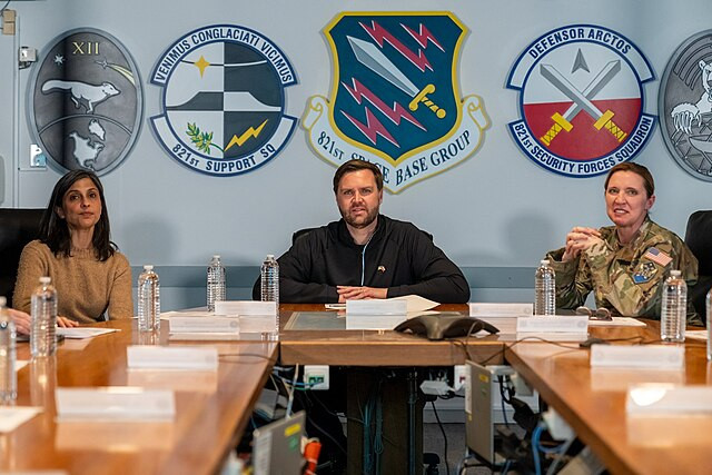 U.S. Removes Greenland Base Commander After Criticizing JD Vance and Trump’s Arctic Agenda