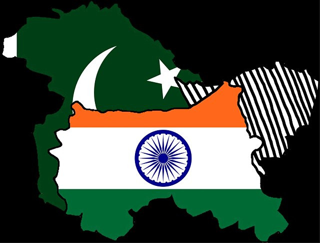 Pakistan Warns of Indian Military Strike in Next 24–36 Hours Following Kashmir Massacre