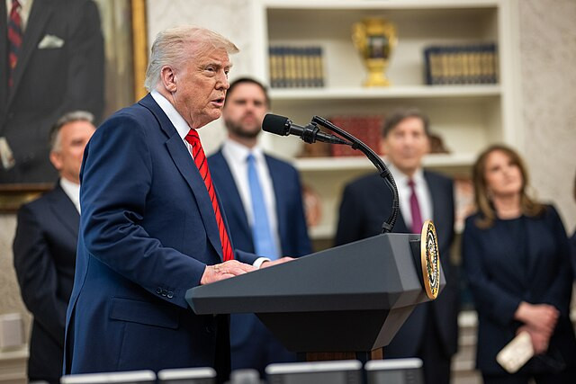 Trump Backs Possible Tax Hike on Rich, Then Urges GOP to Avoid Political Fallout