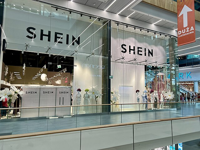 Trump Slashes De Minimis Tariff to 54% in U.S.-China Trade Reset, Eases Pressure on Shein and Temu