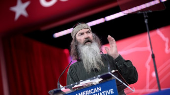 ‘Duck Dynasty’ Star Phil Robertson Dies at 79 After Alzheimer’s Battle, Family Says He’s ‘Now With the Lord’