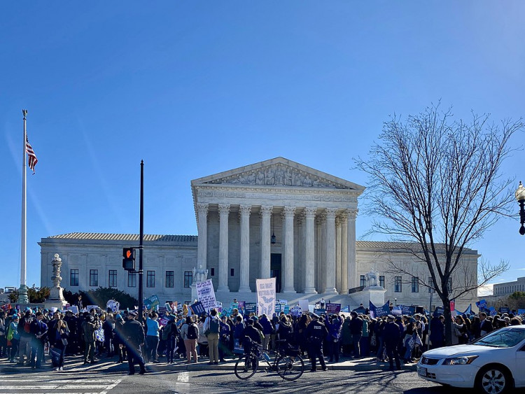 Federal Judge Blocks Trump’s Birthright Citizenship Order Using Class Action Loophole After Supreme Court Ruling