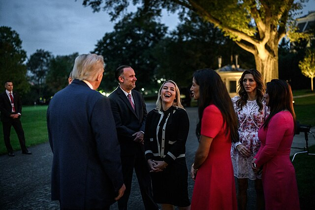 Leavitt’s Immigration Messaging Tested After Attorney Says Ties to Detained Mother Remain ‘Active’