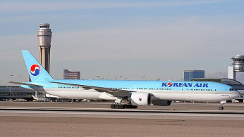 China-to-Korea Tourist Surge Tops 4.7 Million After Japan Warning, Stirring Backlash in Seoul