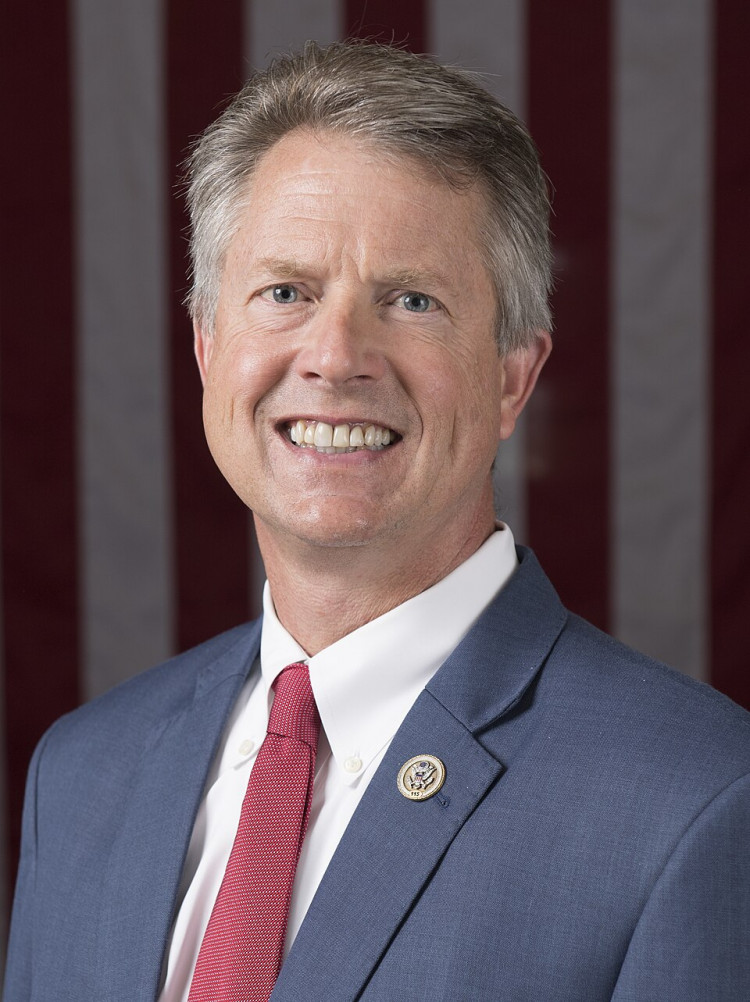 Senator Roger Marshall Who Sued Hundreds of Patients Pays Bakery Bill After Six Years and a Public Complaint