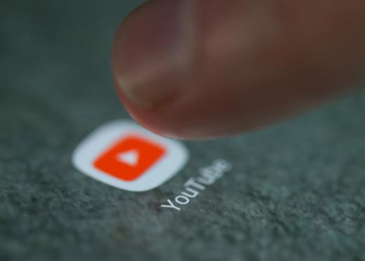 The YouTube app logo