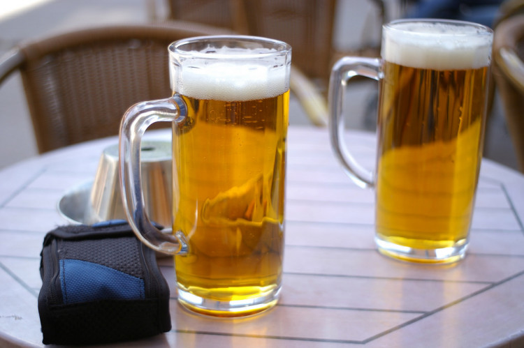 Beer, aside from being a favorite drink in many occasions, also has a number of health benefits.