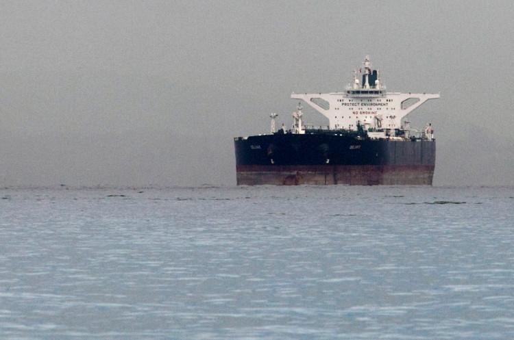 Iranian crude oil supertanker "Delvar"