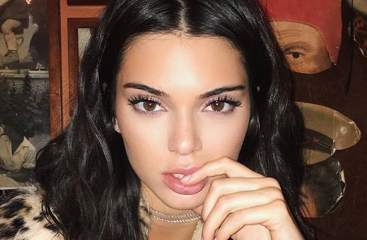Kendall Jenner called it quits with Ben Simmons as both personalities are having a hard time juggling their relationship and their career. 