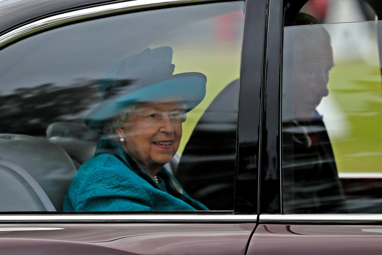 Queen Elizabeth Isn't A Fan Of Meghan Markle’s Pantsuits, Reportedly Dissing Her