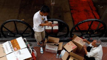 There are about 2,900 