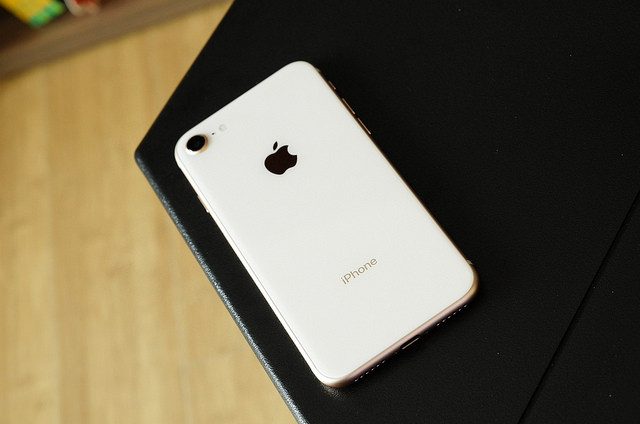 iPhone 8