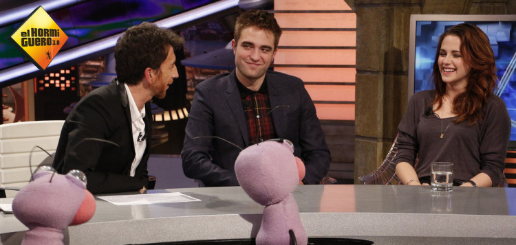 Kristen Stewart is one of the bravest stars to admit a mistake in public when she cheated Robert Pattinson. 