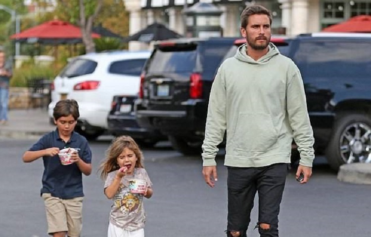Check Out Scott Disick's New Transformation While Out With 'KUWTK' Star Kim Kardashian