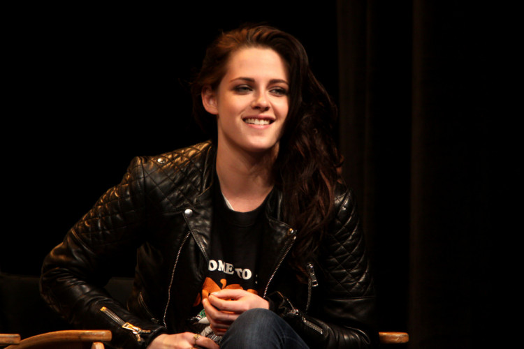 In spite of being together for a couple of years, Kristen Stewart and Stella Maxwell are often surrounded by breakup rumors.