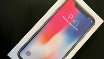 IPhone X packaging - front (4487)