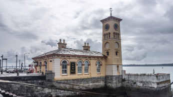 Holmes arrival in Hong Kong became a 'newsworthy event.'