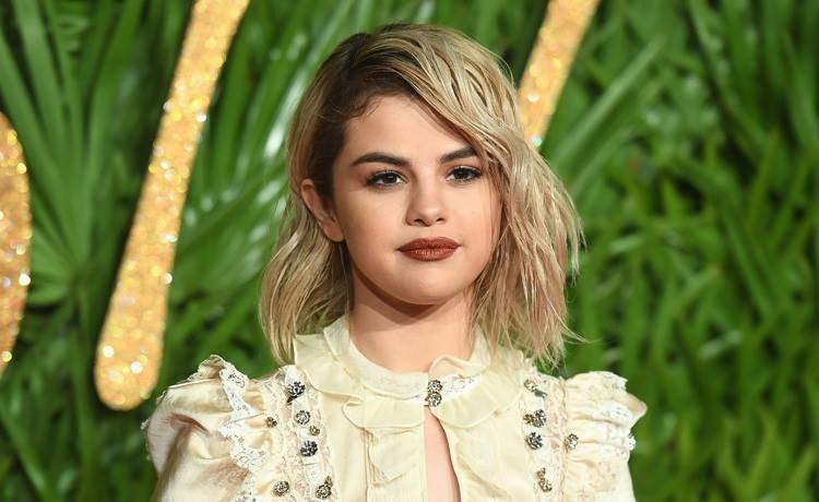 Selena Gomez Reportedly Distanced Herself From Closest Friends After Learning About Justin Bieber's Marriage
