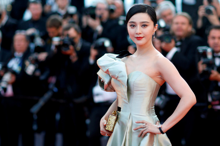 Fan Bingbing poses at 71st Cannes Film Festival