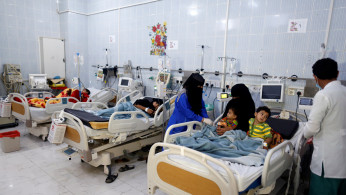 Nurses attend to people infected with diphtheria at the al-Sabeen hospital in Sanaa, Yemen October 21, 2018. 