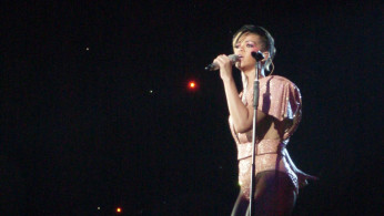 Drake and Chris Brown are now friends again, and it seems like Rihanna is uncomfortable about it.