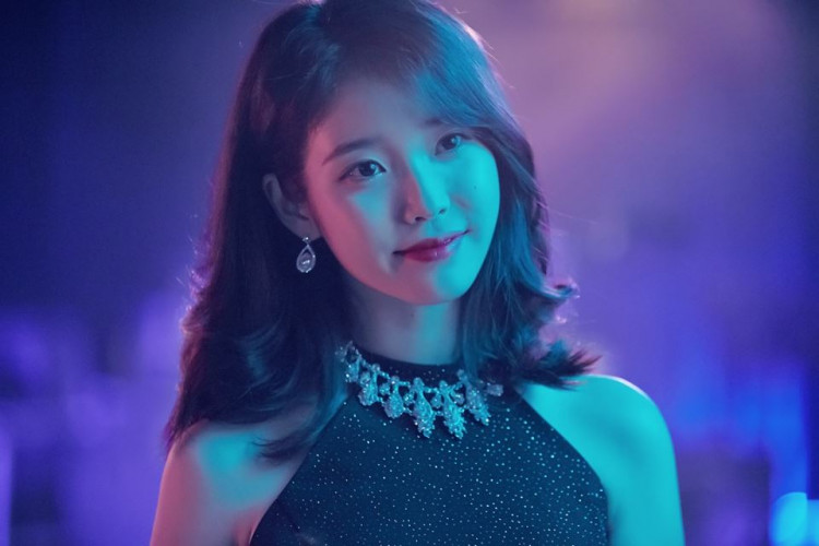 IU