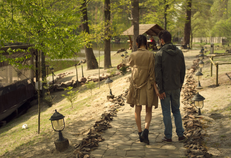 So if you are ready to get back on your feet and face the world again, here are some tips that will make you return to the dating pool.