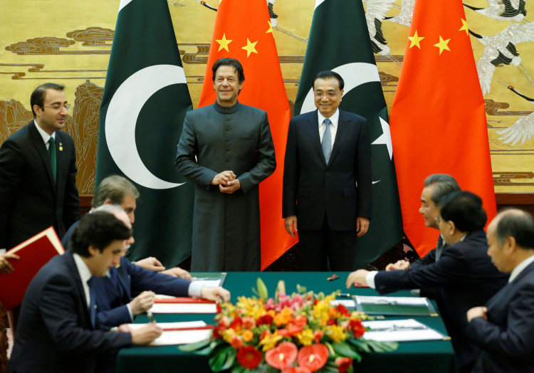 Pakistani Prime Minister Imran Khan and China's Premier Li Keqiang